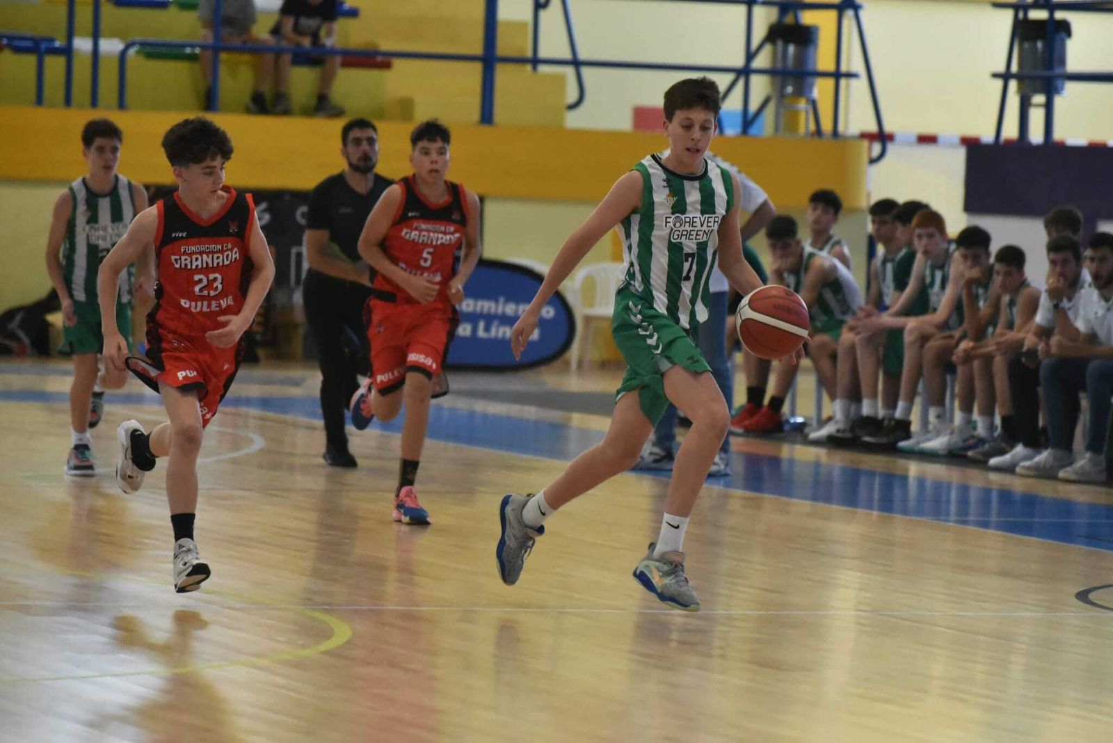 Las fotos de las semifinales del Cadeba infantil masculino de La Línea