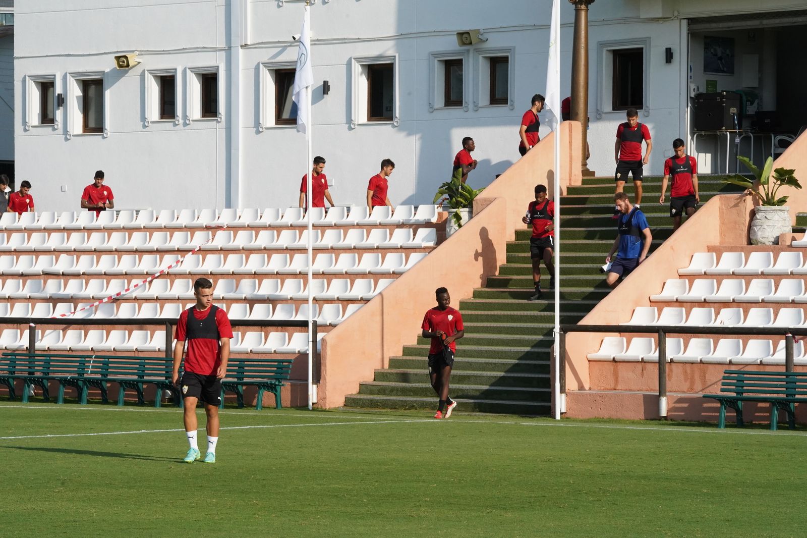 Imágenes del entrenamiento matinal de la UDA de este martes