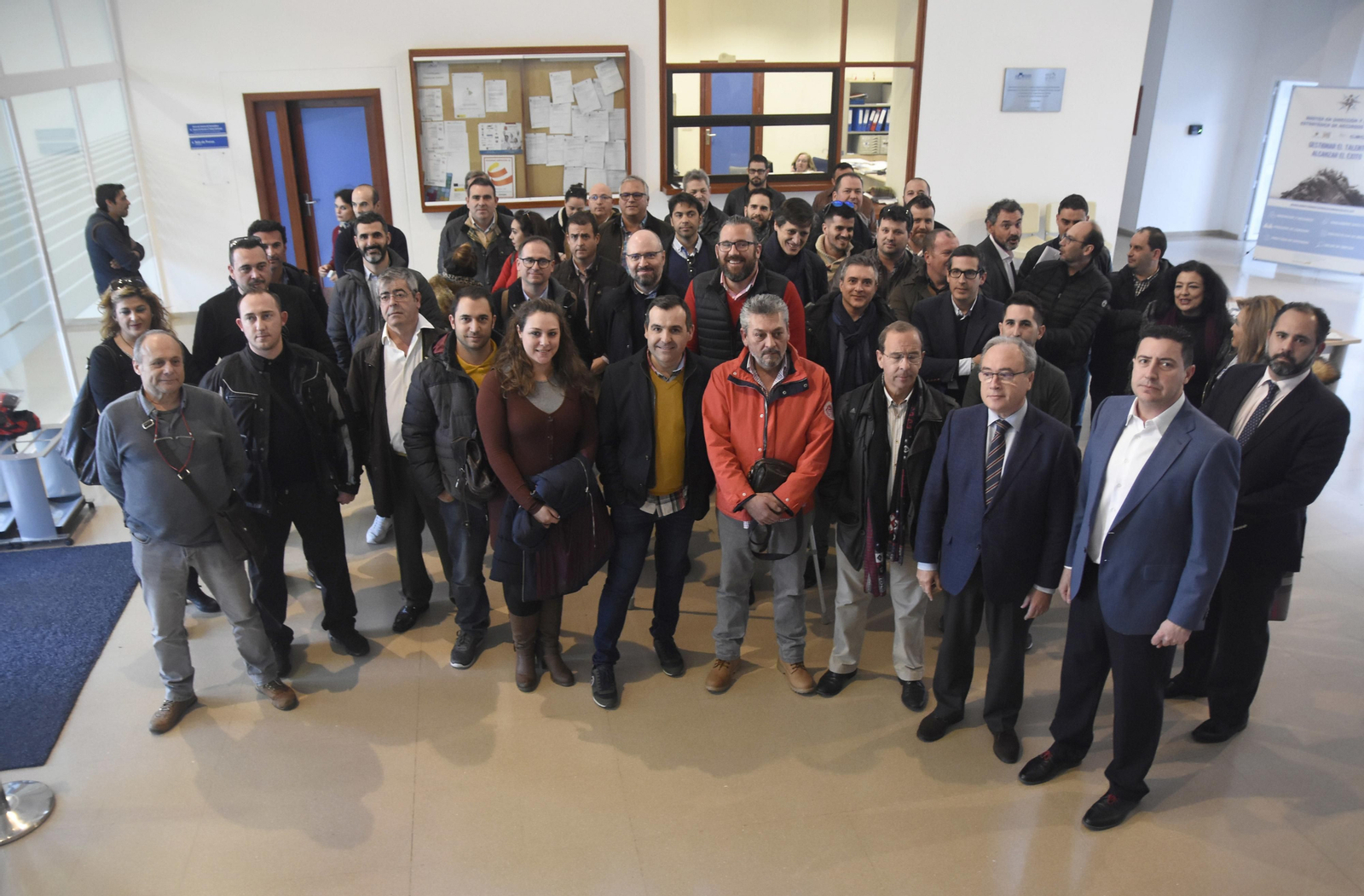 Empresarios participantes en la asamblea extraordinaria de Hostecor.