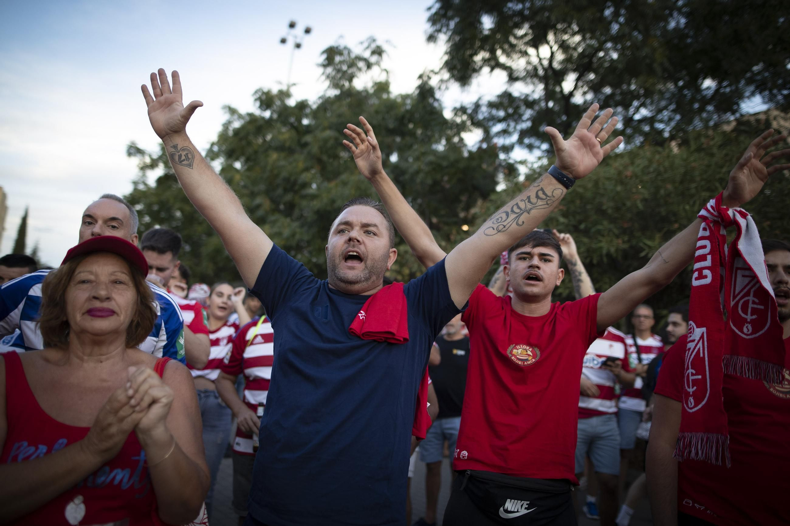Las mejores imágenes de la manifestación en el Nuevo Los Cármenes