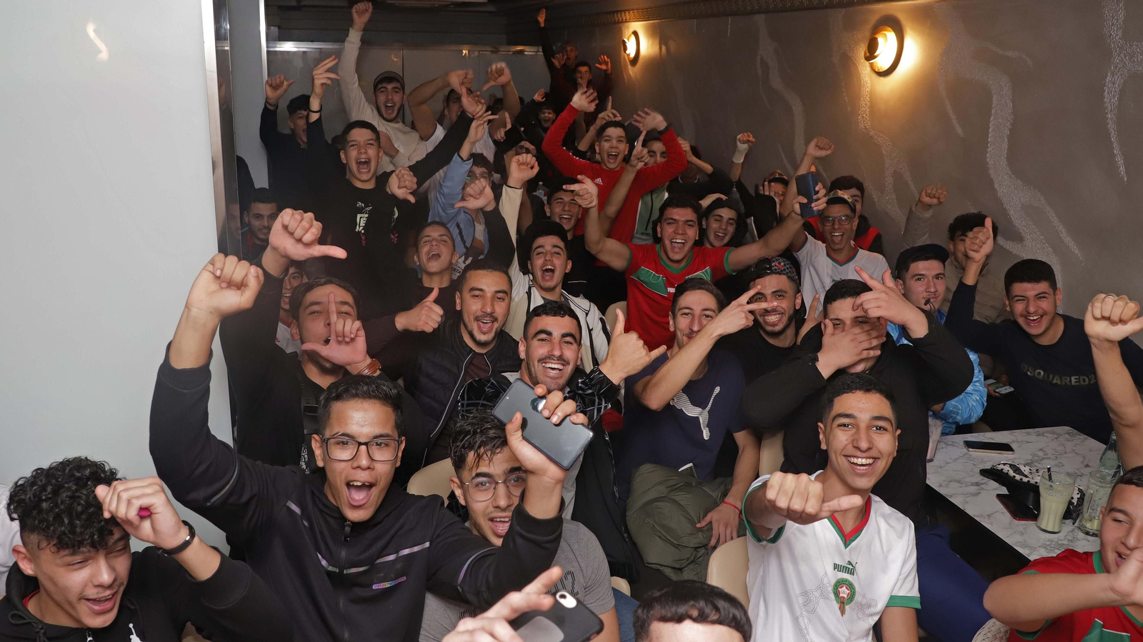 Fotos del ambiente durante el Marruecos - España en Algeciras