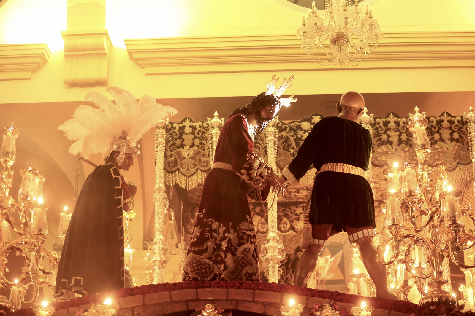 La Paloma el Miércoles Santo en Málaga, en fotos