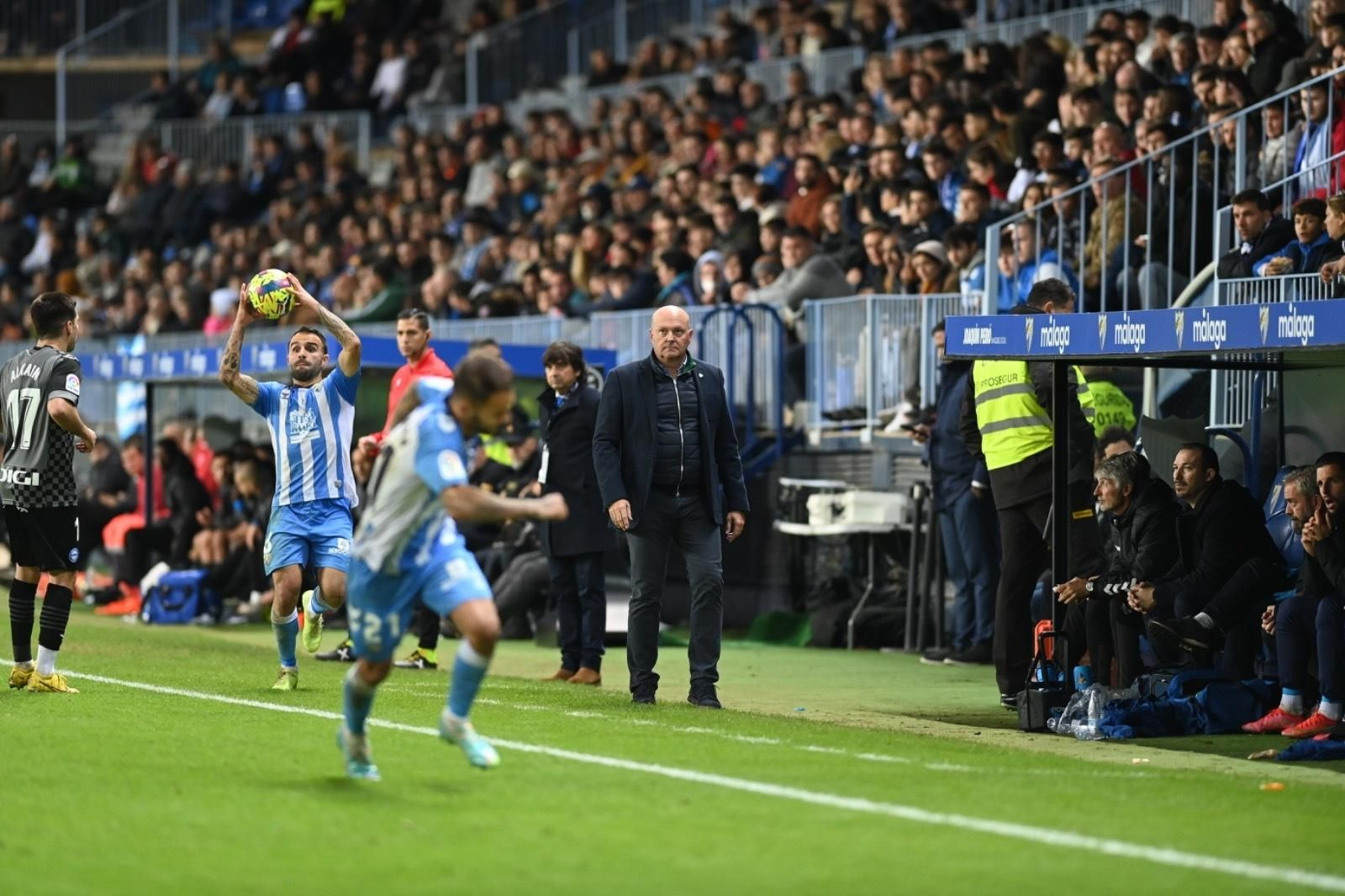 La tangana y la alegría final en el Málaga CF - Alavés