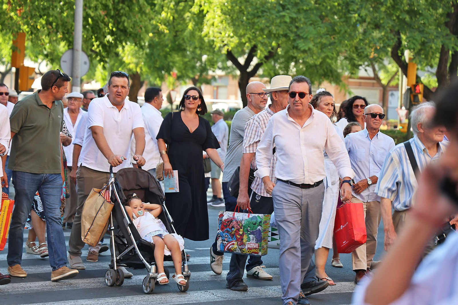 Colombinas 2025: Ambiente en la corrida de toros del viernes 1 de agosto en Huelva