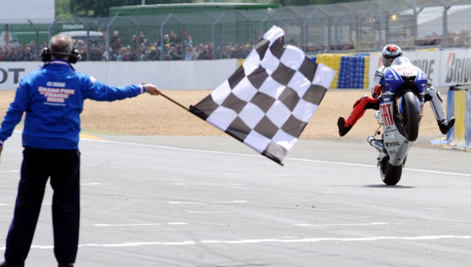 Lorenzo reina en Le Mans