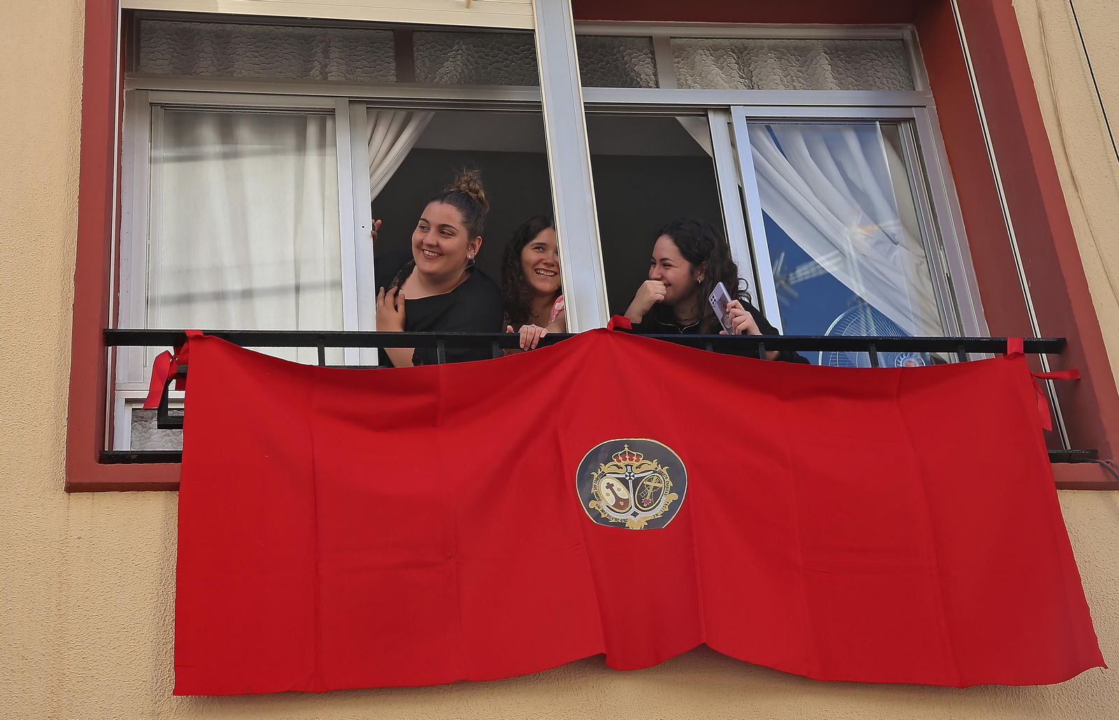 Fotos del Lunes Santo en Algeciras: Coronado de Espinas y La Columna