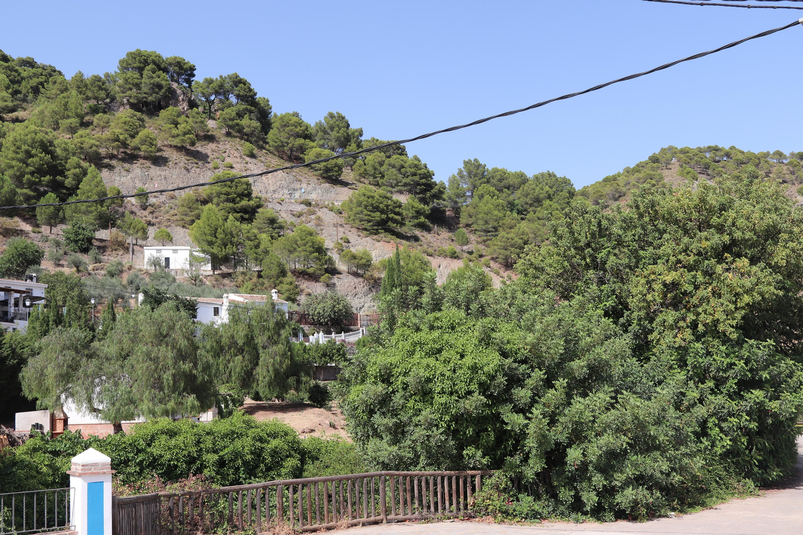 Así lucen Jorox, su entorno y su cascada, un oasis en Málaga para el caluroso verano de Andalucía