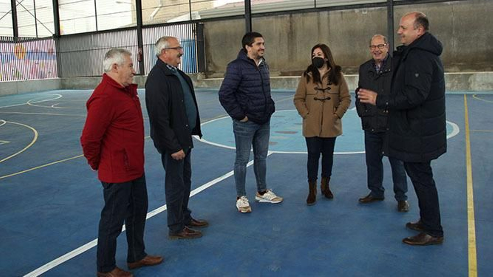 Estreno oficial de la nueva pista multiusos en el colegio Antonio Machado.