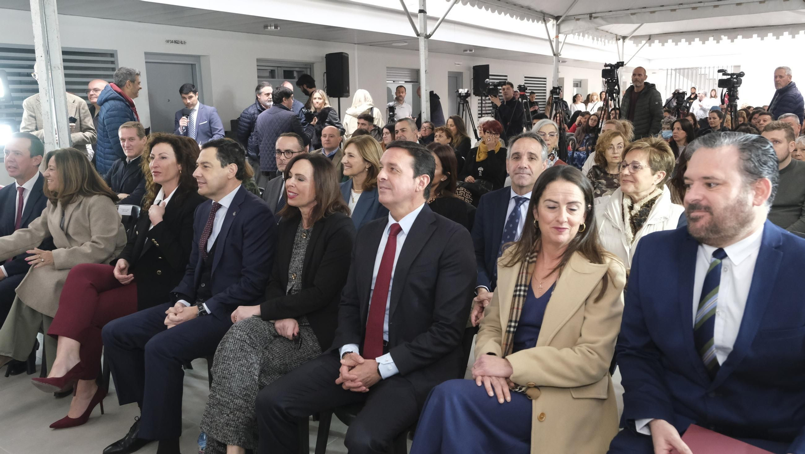 Las imágenes de la entrega de viviendas de VPO en Costacabana