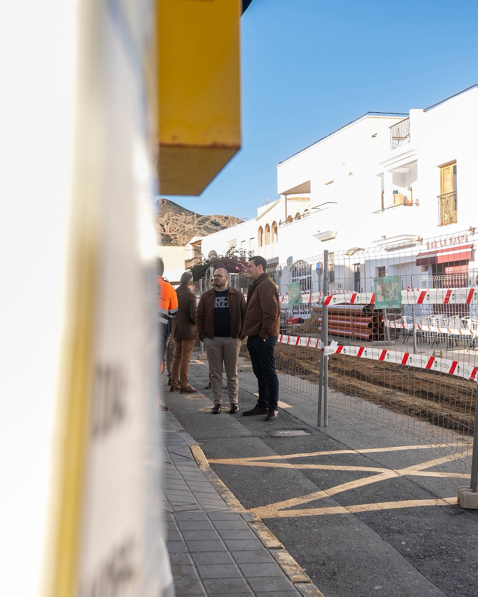 Así avanza el nuevo paseo peatonal hasta el mar de Las Negras con 'miradores al pasado'
