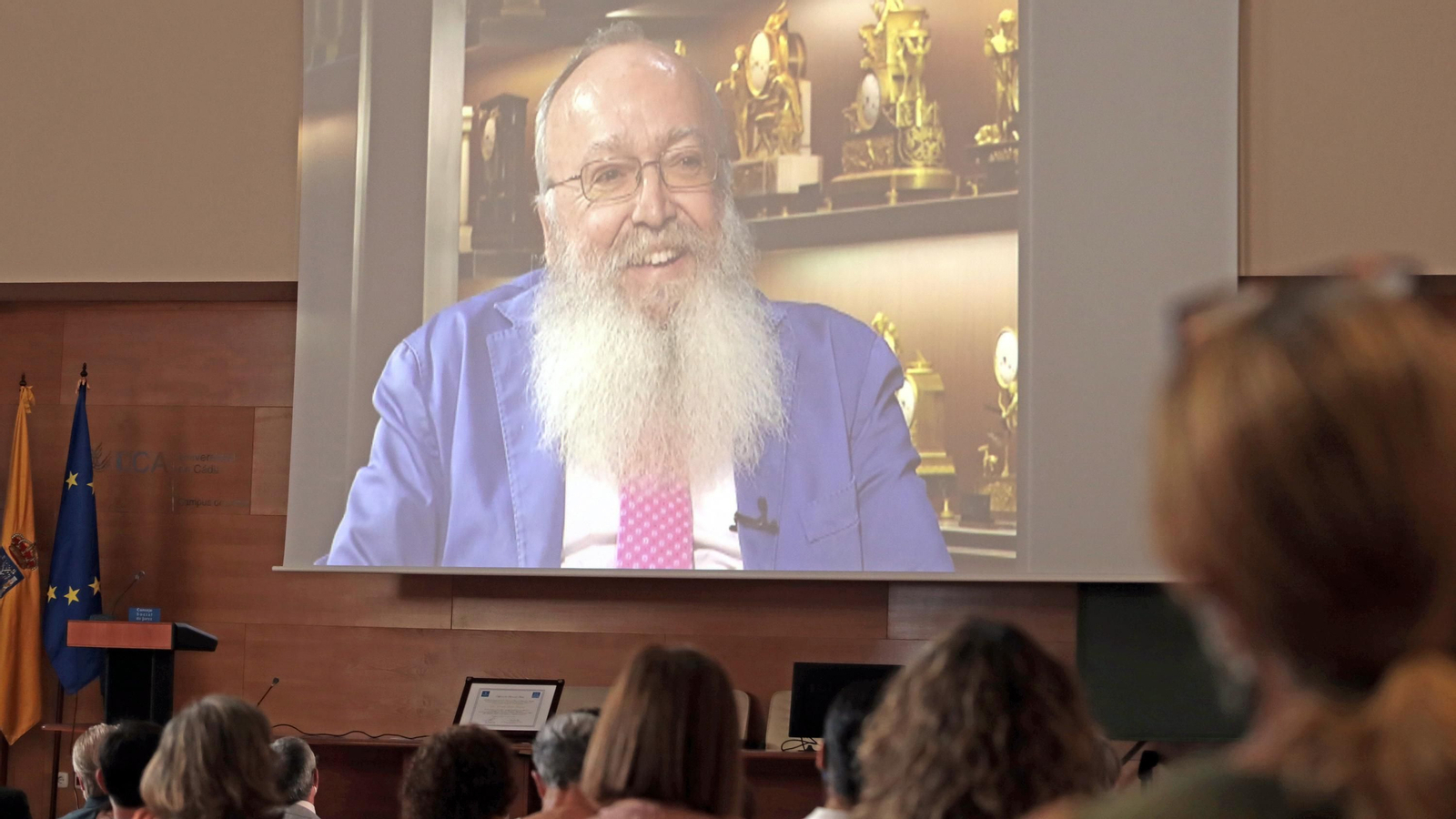 Reconocimiento título Póstumo de Consejero de Honor a D. Carmelo García Barroso