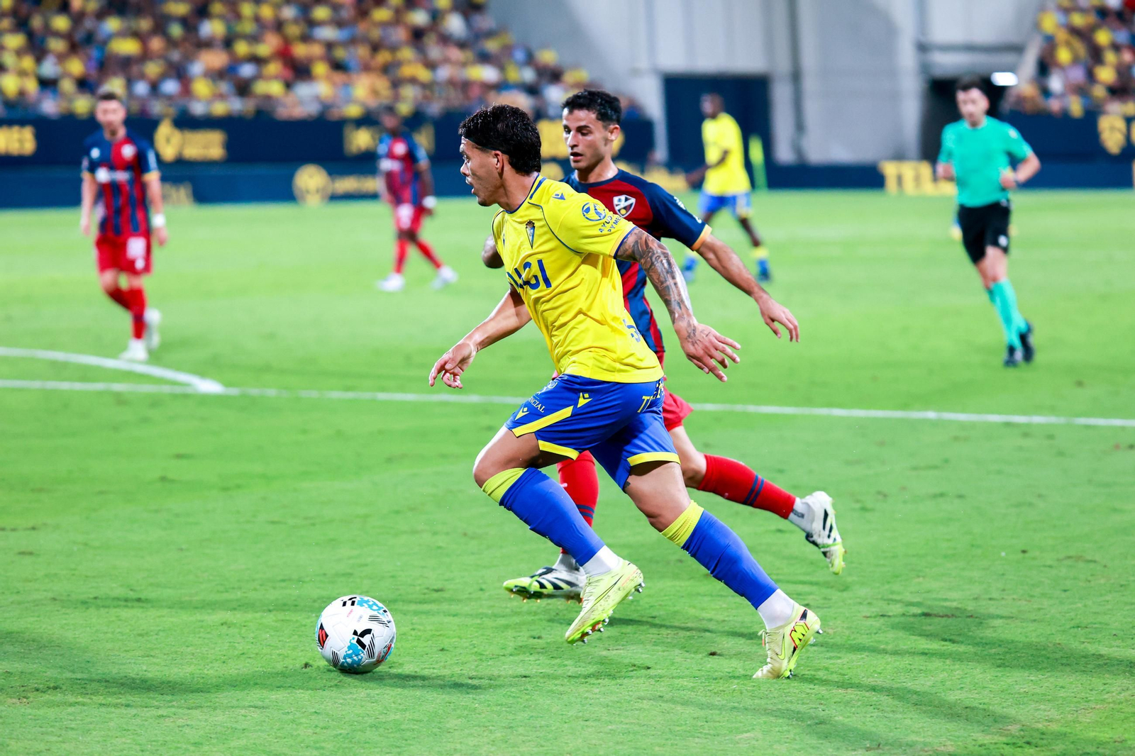 Las imágenes del Cádiz CF-Huesca