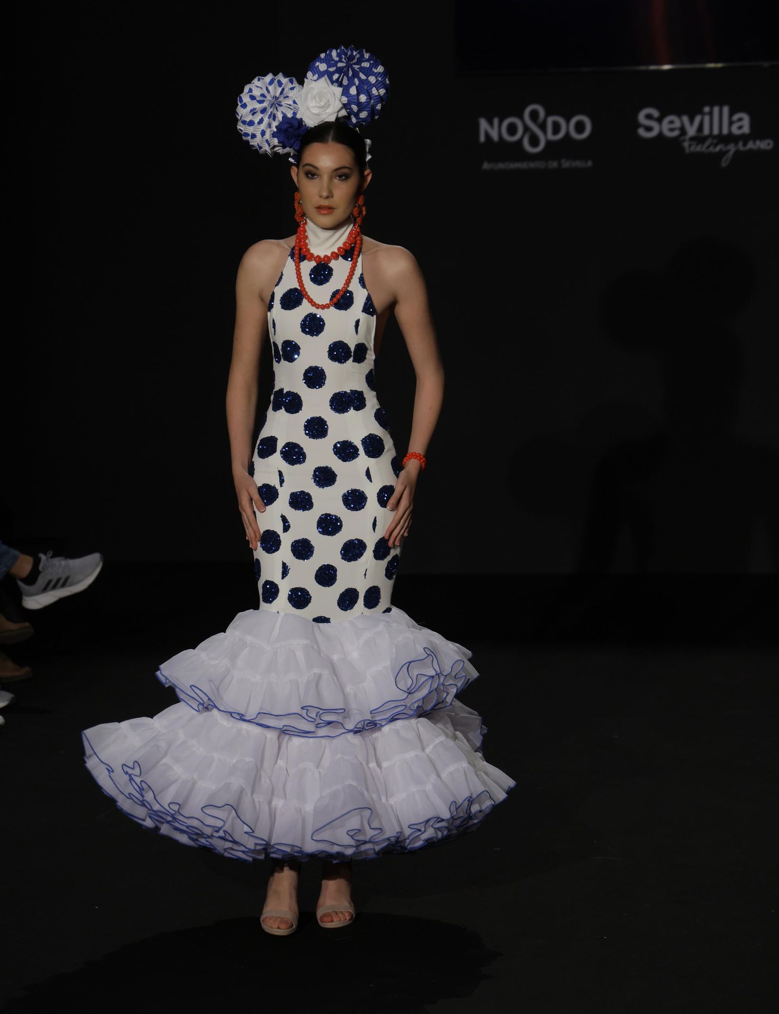 Emprende Lunares, el desfile de moda flamenca de Samuel Reyes, que anticipa la Feria de Abril: todas las fotos.