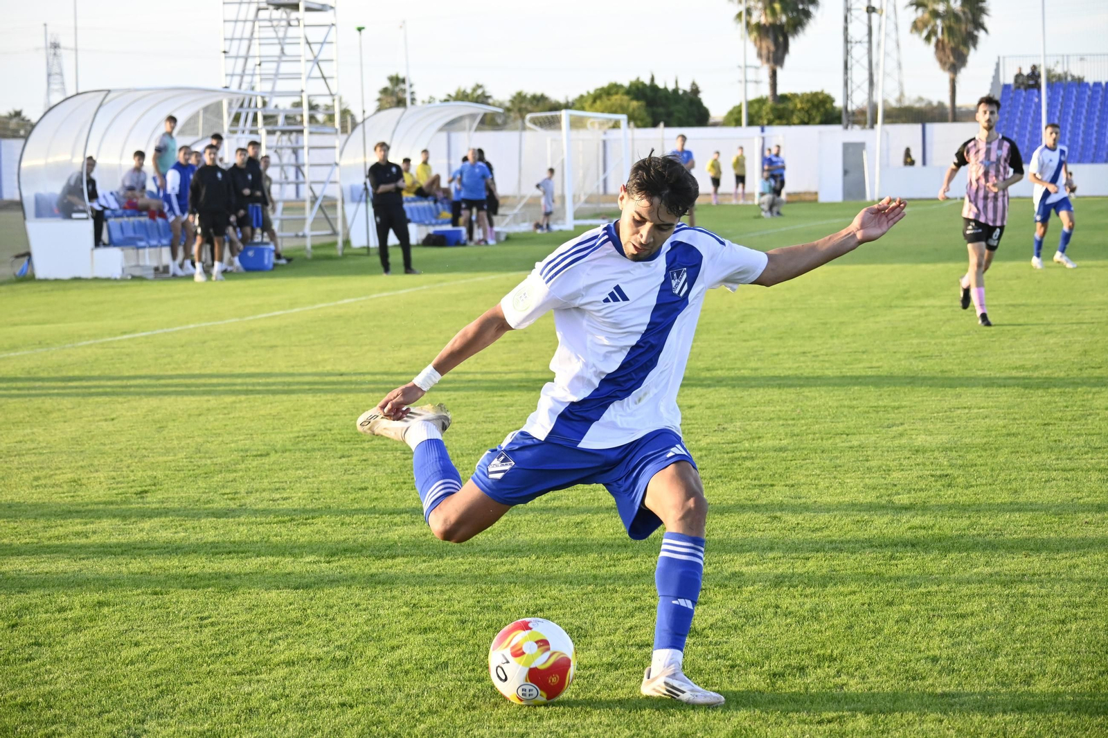 Las mejores imágenes del Atlético Onubense - Bollullos