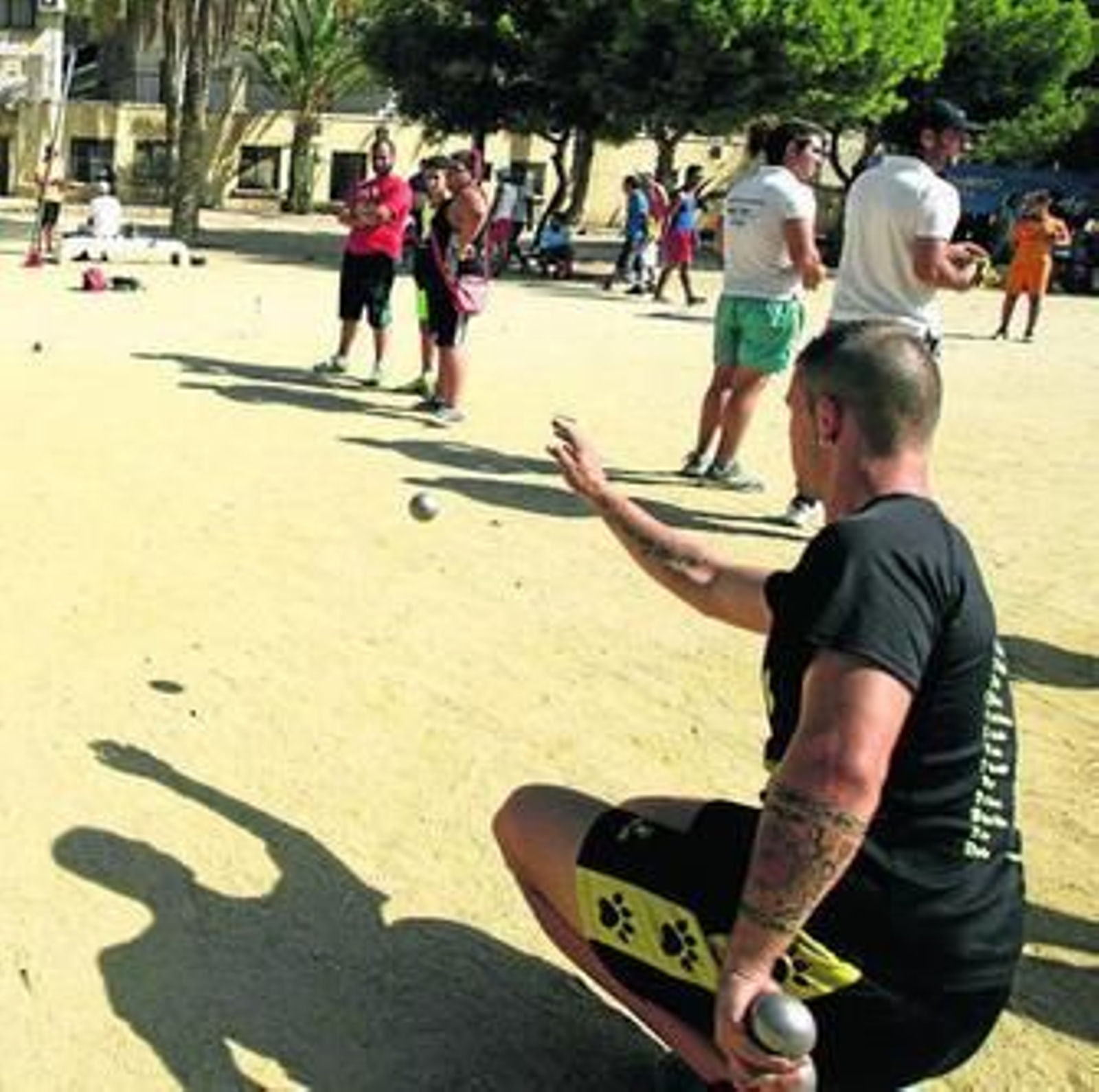 Uno de los participantes durante un lanzamiento.