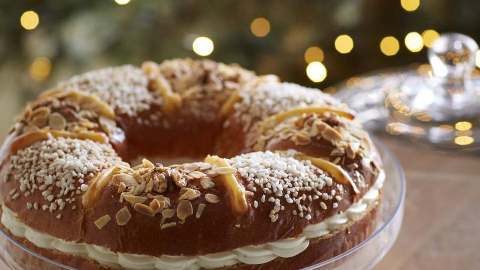 Roscón de Reyes con cream.