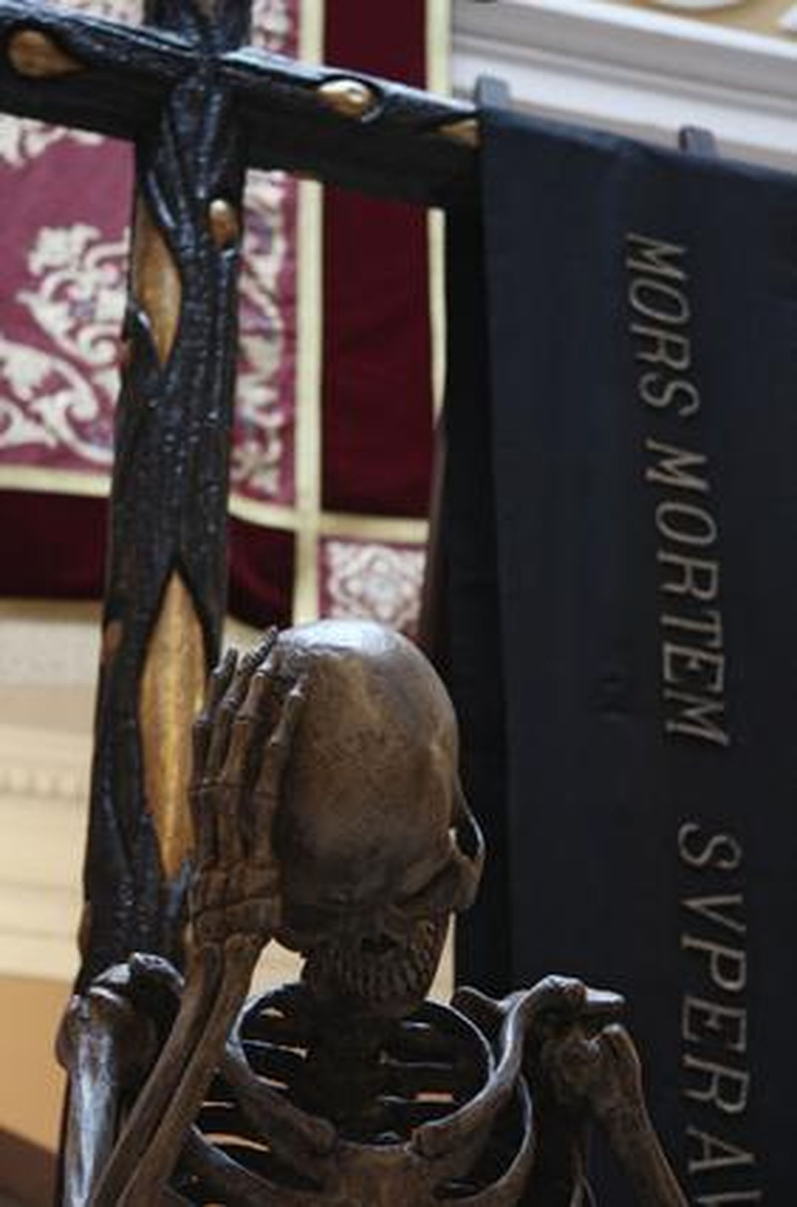 'Mors Mortem Superavit', los orígenes del Santo Entierro