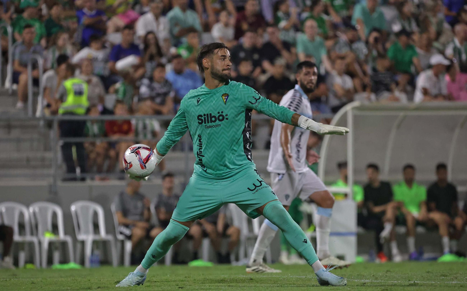 Las mejores fotos del Real Betis - Cádiz CF celebrado en el Ciudad de La Línea