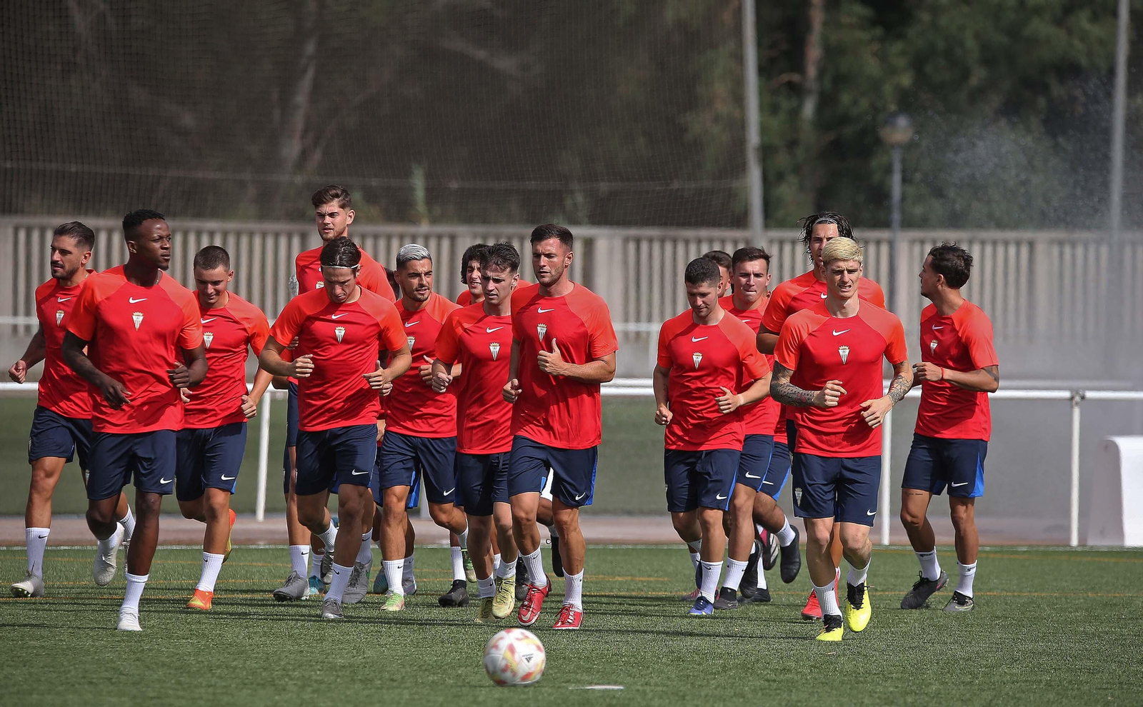 El primer entrenamiento del Algeciras CF de la temporada 23/24, en imágenes