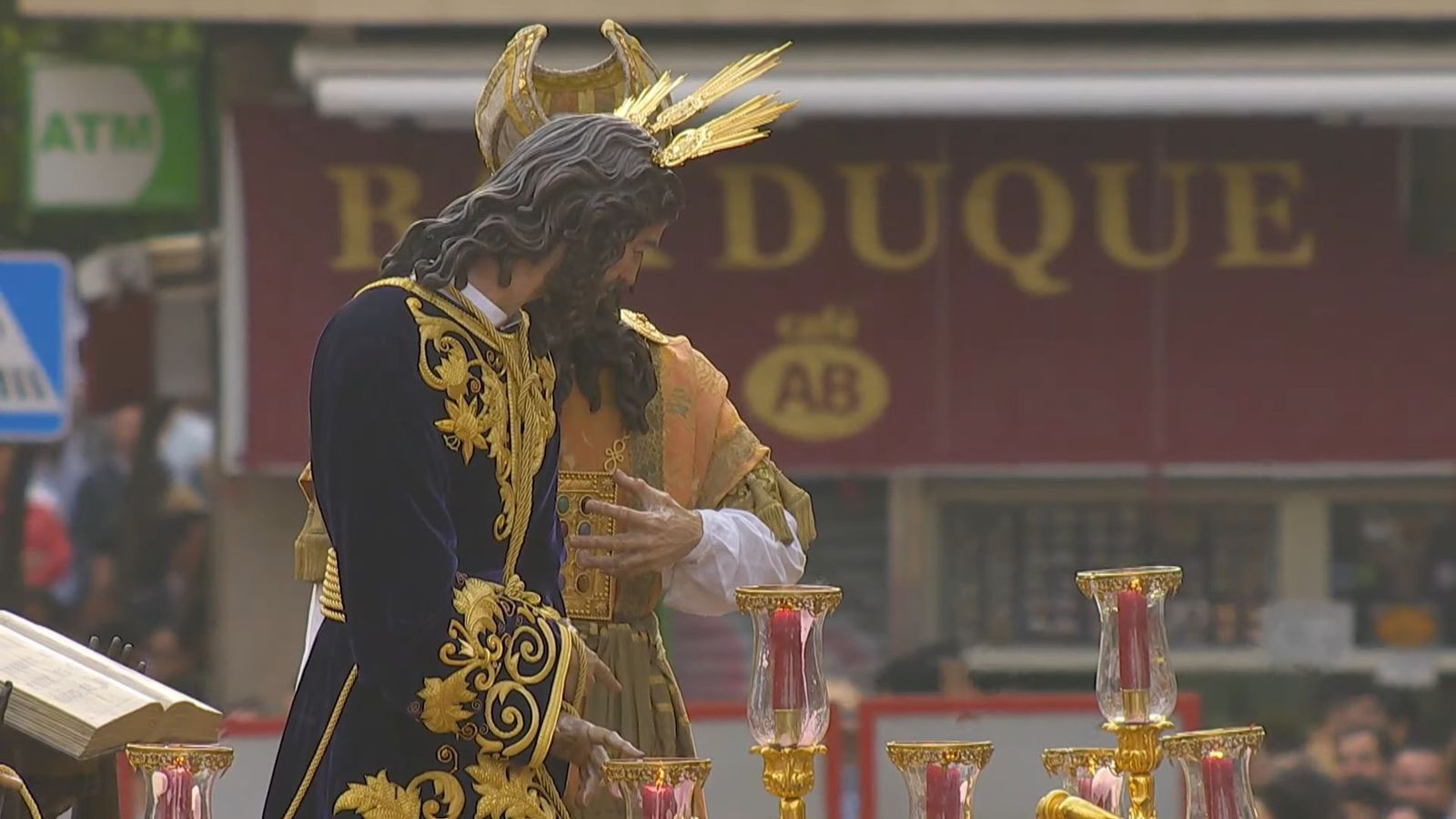 ¿Qué significa el curioso pectoral del Caifás de San Gonzalo?