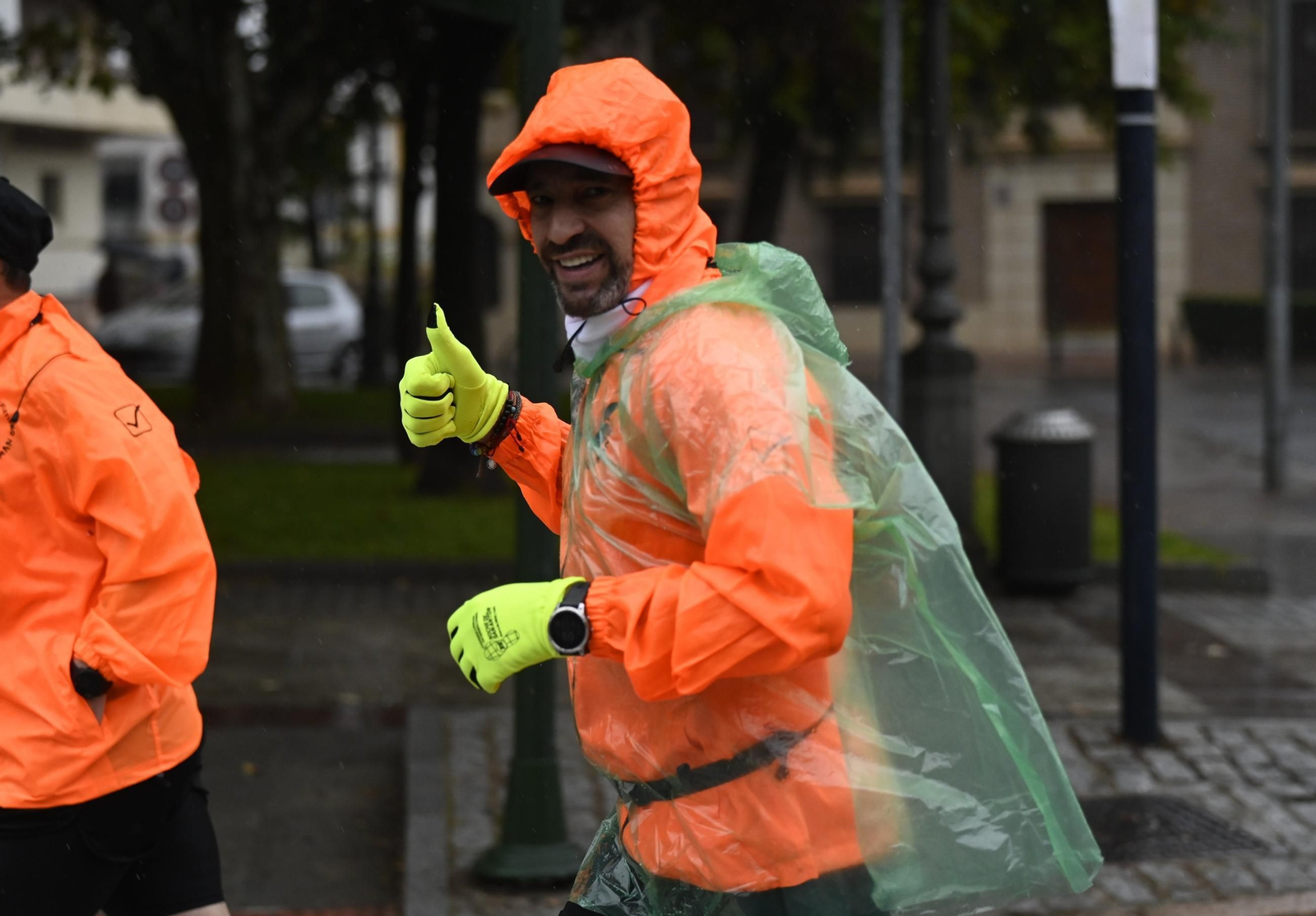 Las mejores fotos de la espectacular salida de la Media Maratón de Córdoba 2025