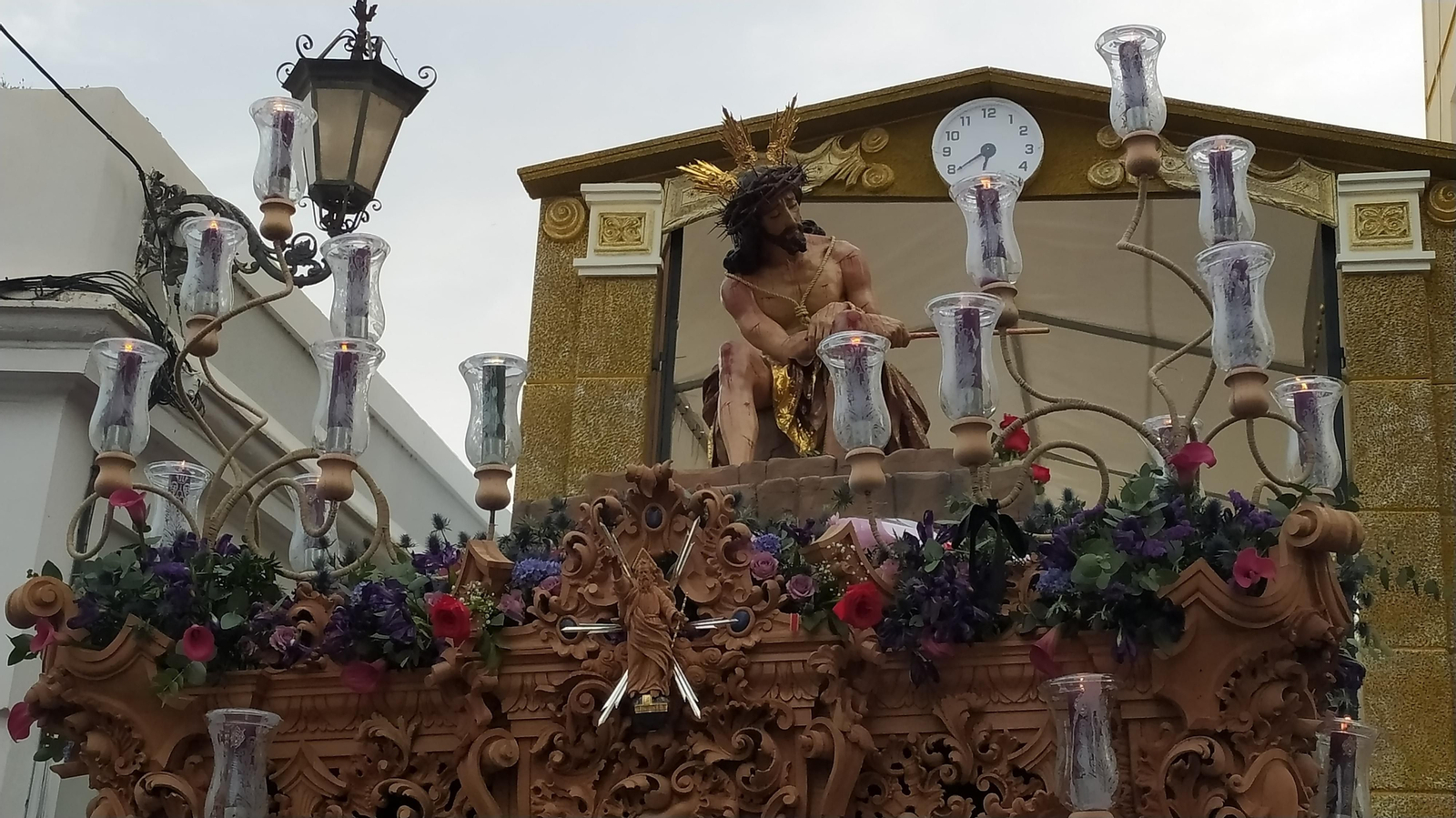 Las imágenes de la salida de la Coronación de Espinas en San Fernando