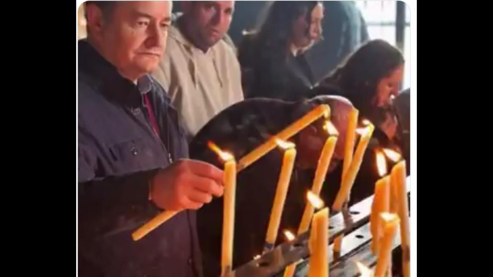 Una vela a dios y otra al diablo