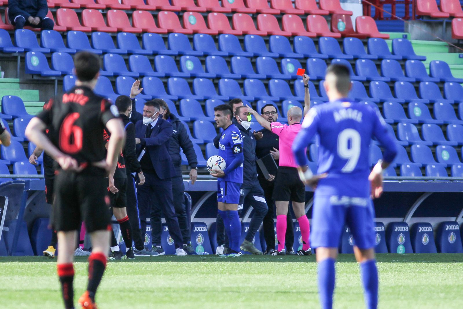 González Fuertes expulsa a José Bordalás.