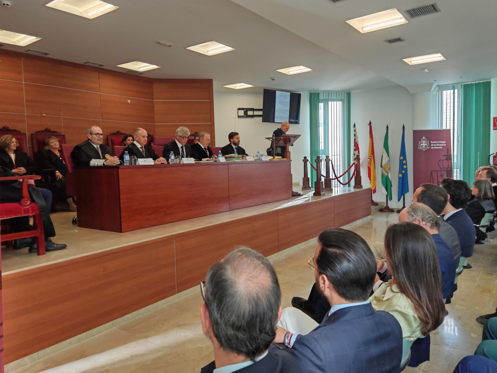 Actos del Colegio de Abogados por Santa Teresa.