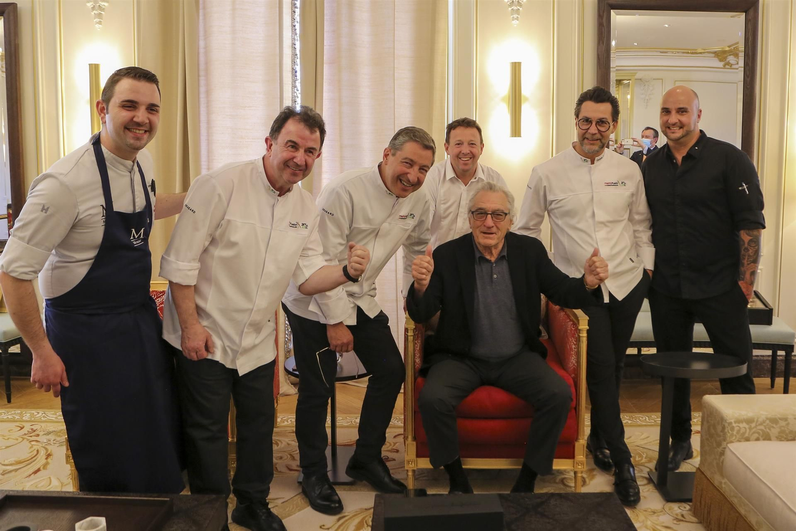 Robert de Niro junto a los cinco chefs