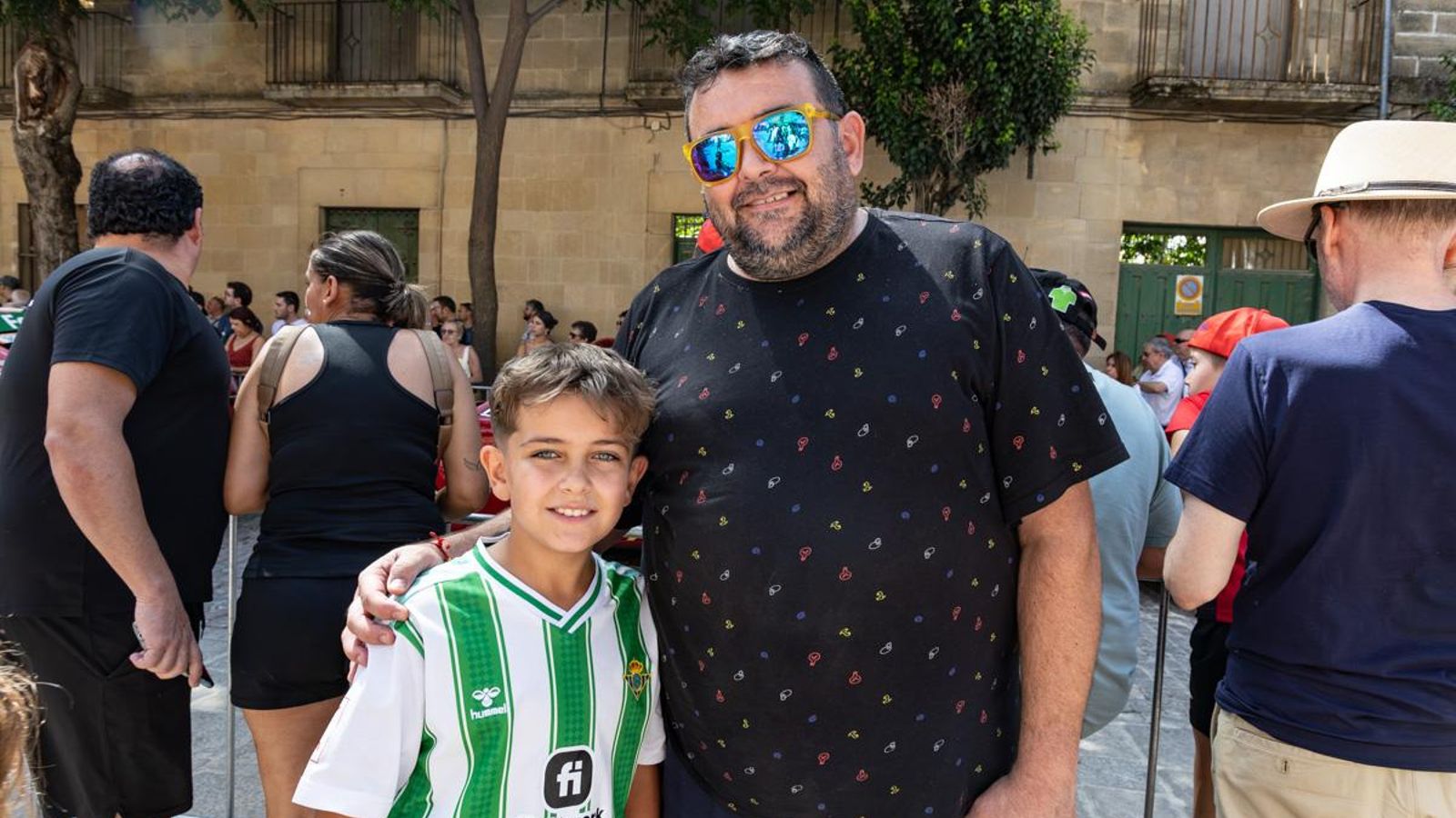 La salida de La Vuelta desde Úbeda, en imágenes