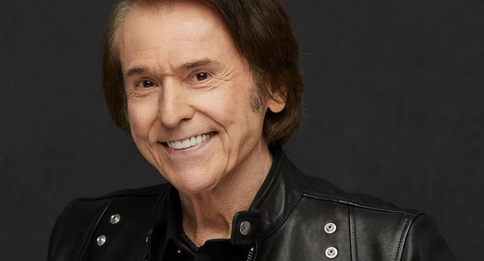 Raphael vuelve a Almería donde se siente como en su casa.