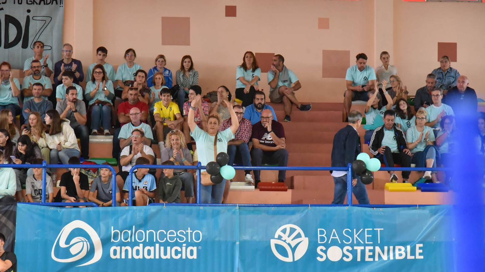 Las fotos de la tercera jornada del Andaluz infantil masculino de baloncesto en La Línea
