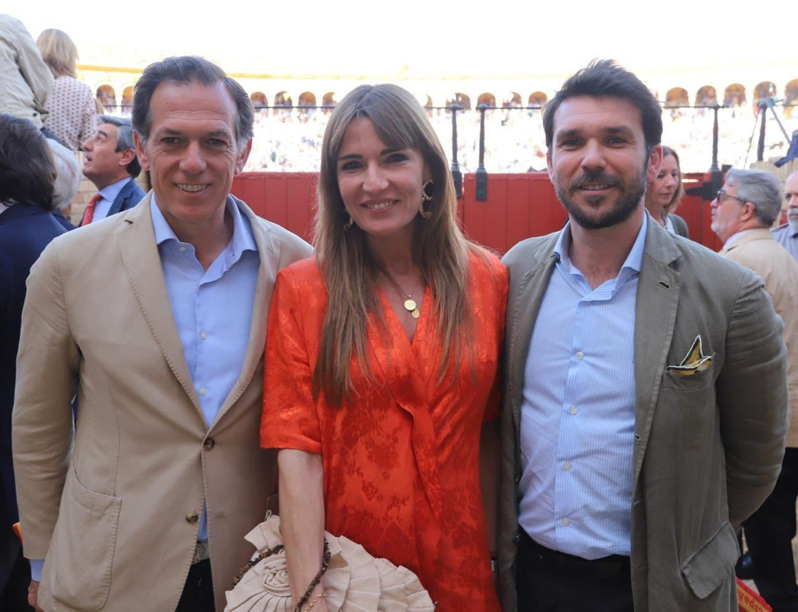 Los famosos y autoridades en los toros durante el viernes de preferia