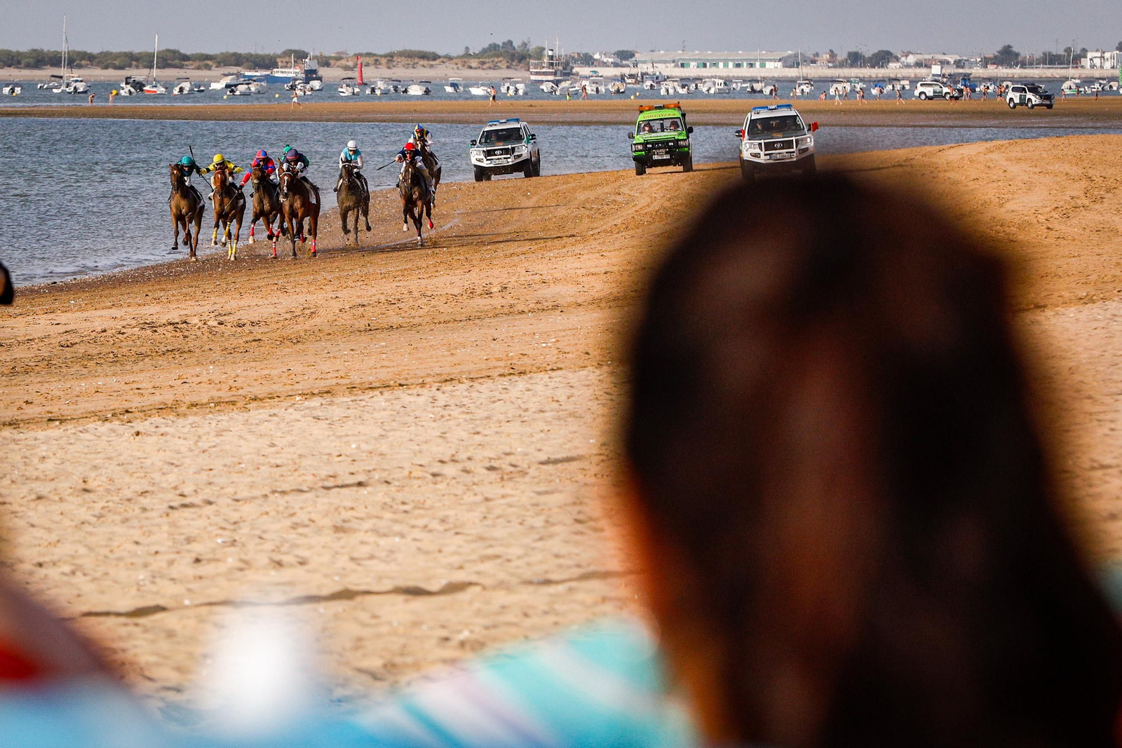 Imágenes de la segunda jornada del ciclo inicial de las Carreras de Caballos de Sanlúcar 2025