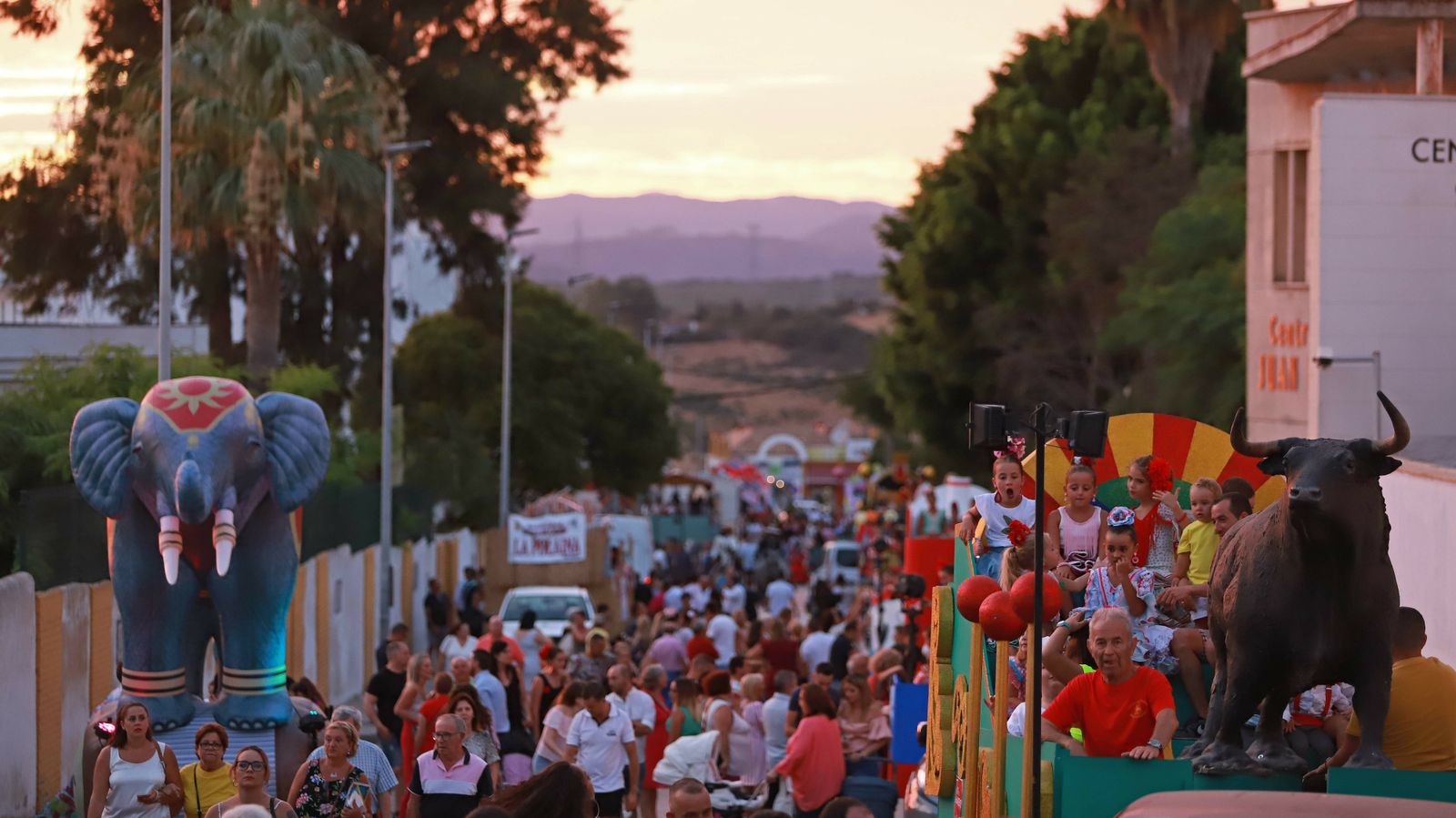 Las mejores fotos de la cabalgata de la Feria Real de San Roque