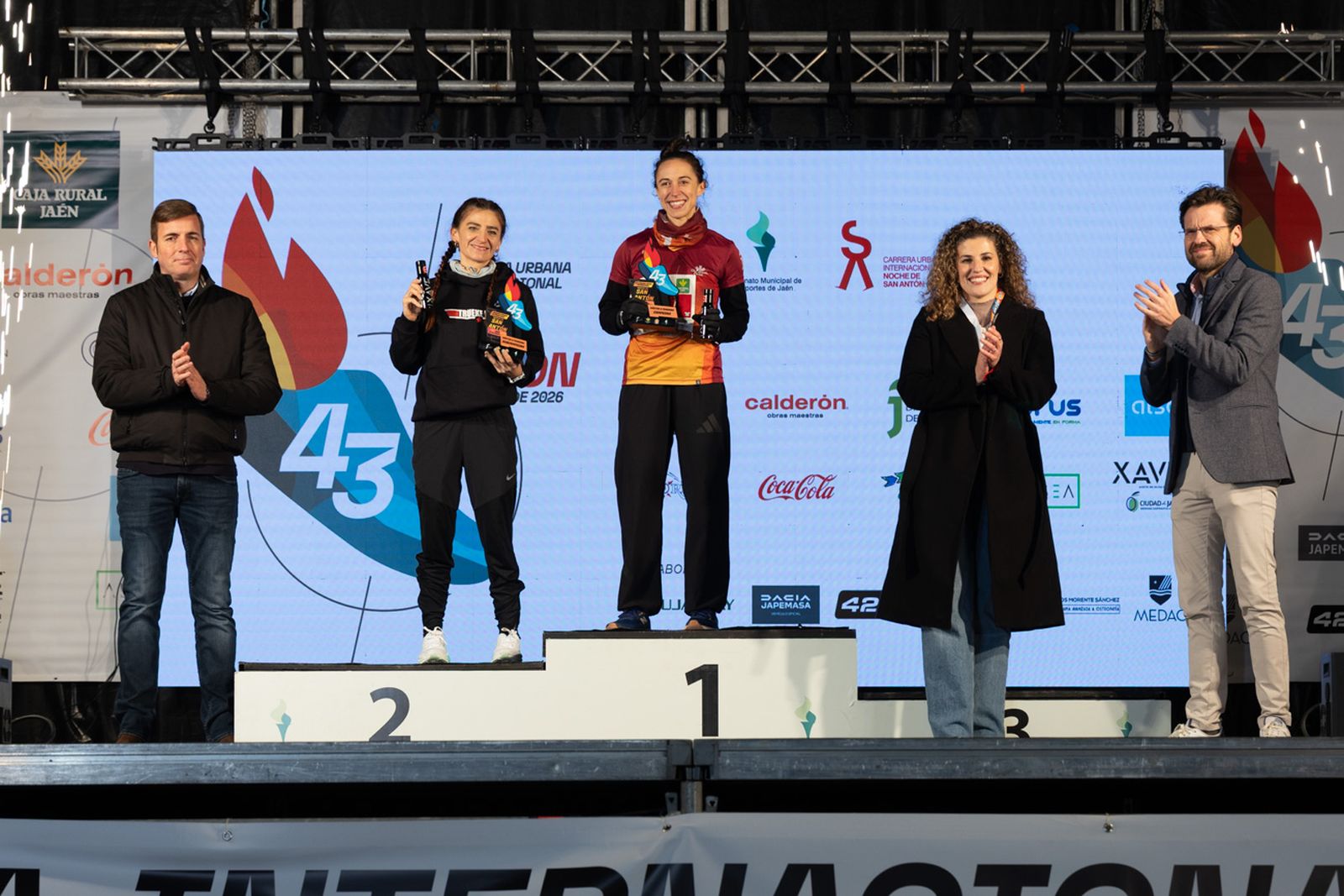 En imágenes: entrega de trofeos de todas las categorías de la Carrera de San Antón 2026