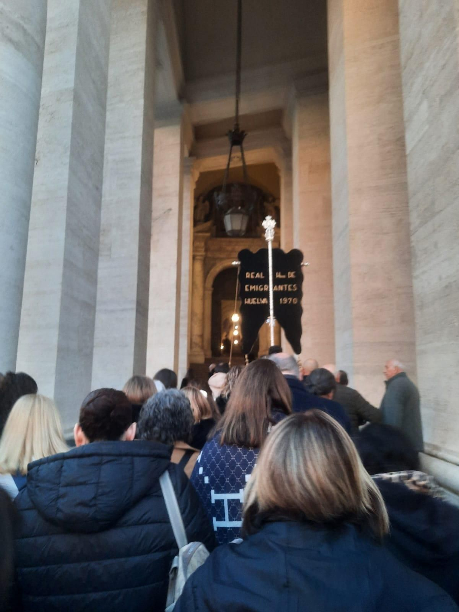 Dos Simpecados onubenses de la Santísima Virgen del Rocío coinciden en la ciudad de Roma, en imágenes