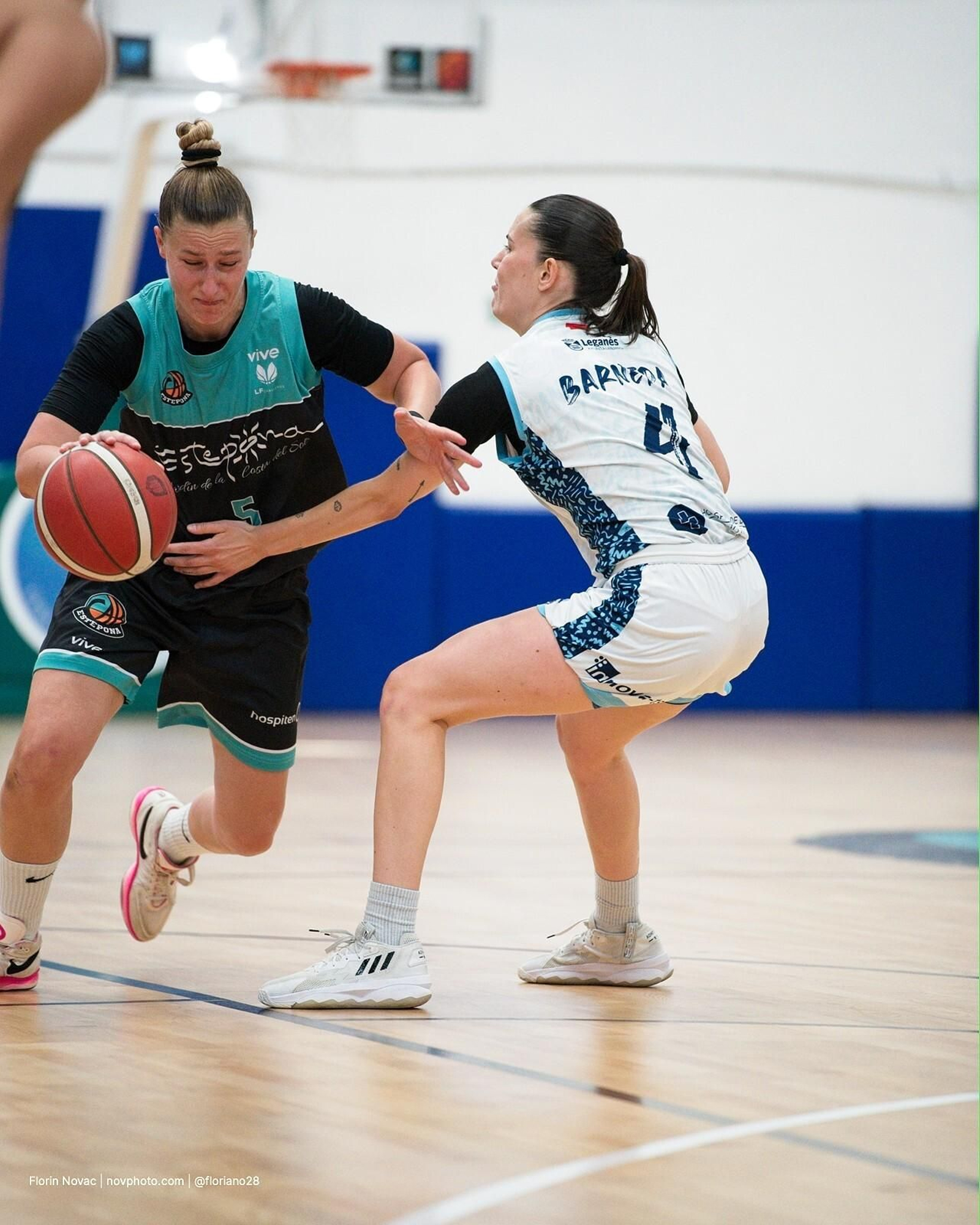 La fiesta en Estepona tras eliminar al Leganés