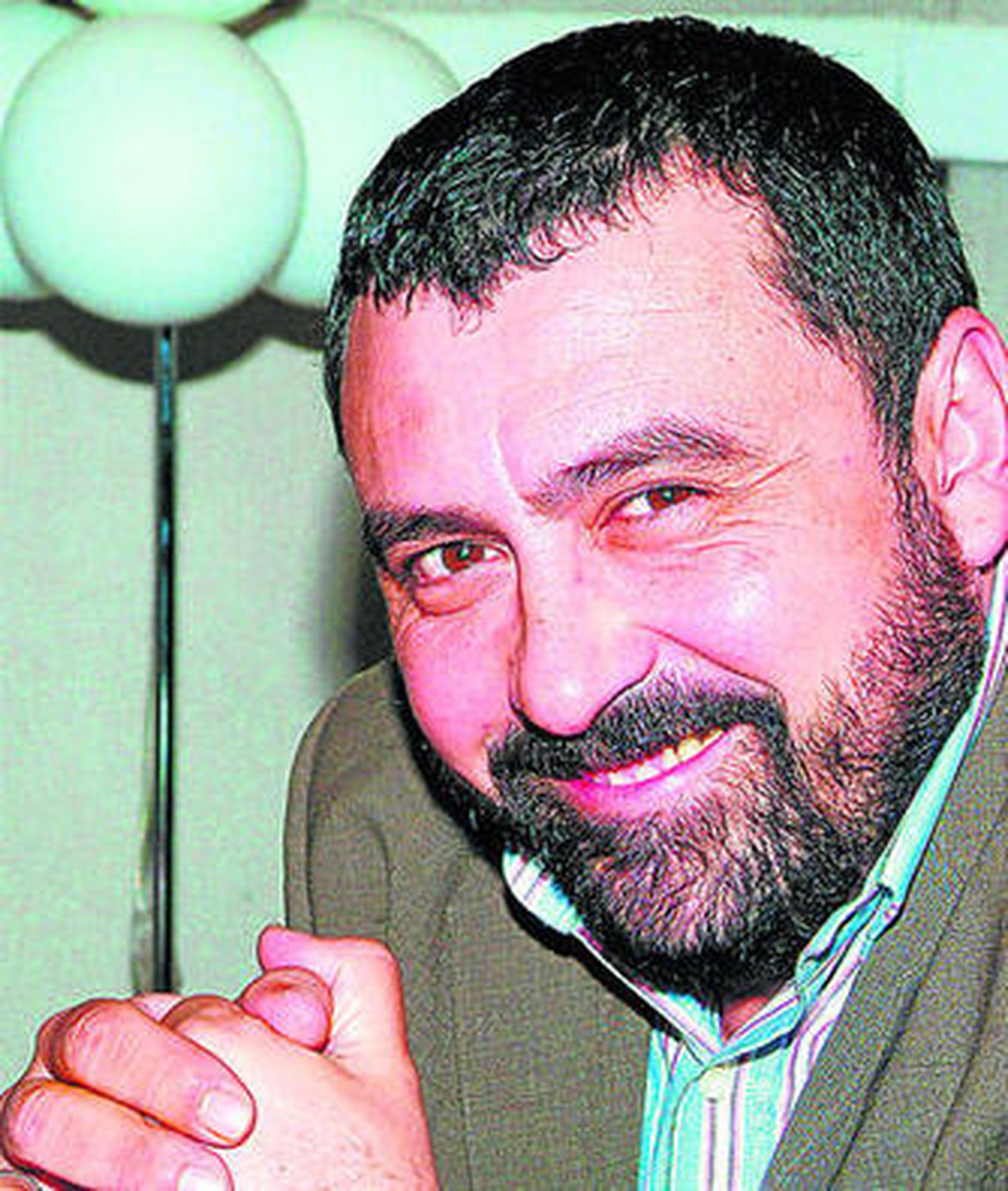 El actor Paco Tous protagonizará esta noche Bar de lágrimas en el XX Festival de Comedias de El Puerto.