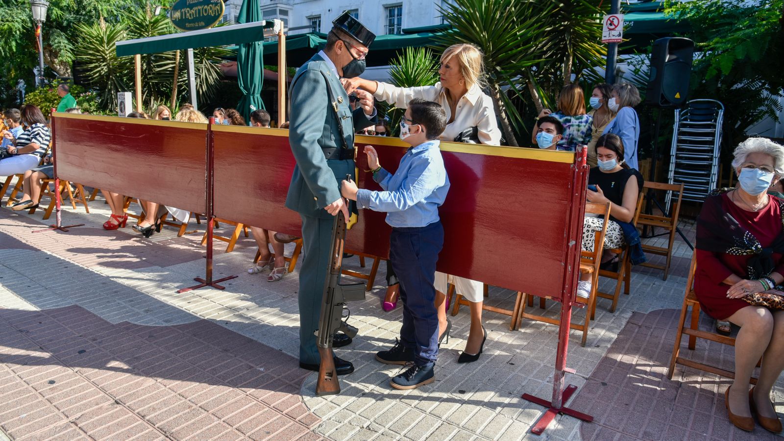 Las fotos de los actos de la Guardia Civil en Tarifa por la festividad de la Virgen del Pilar