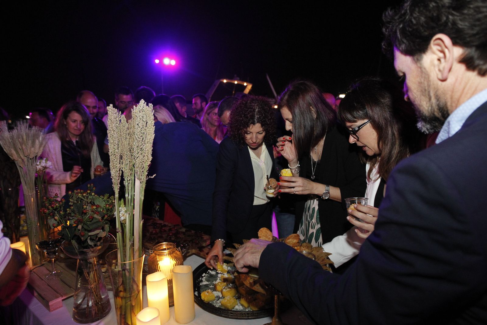 Fotogalería Teatro Comestible. Festival Teatro El Ejido. Puerto Almerimar