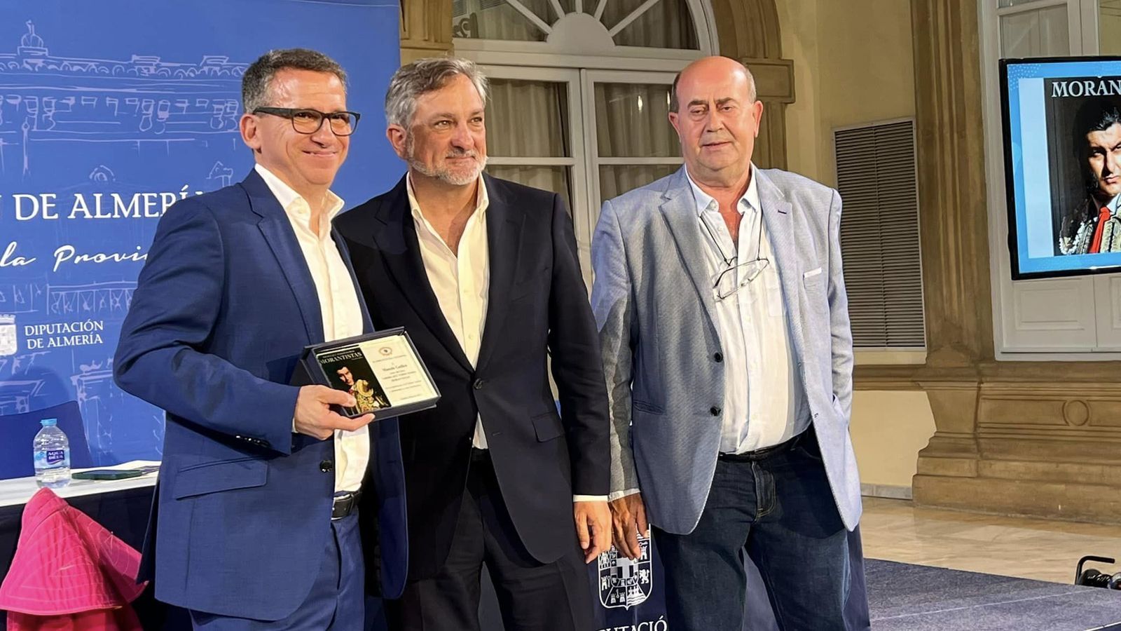 Manolo Guillén, junto a Ángel Escobar y Juan Aguilera.