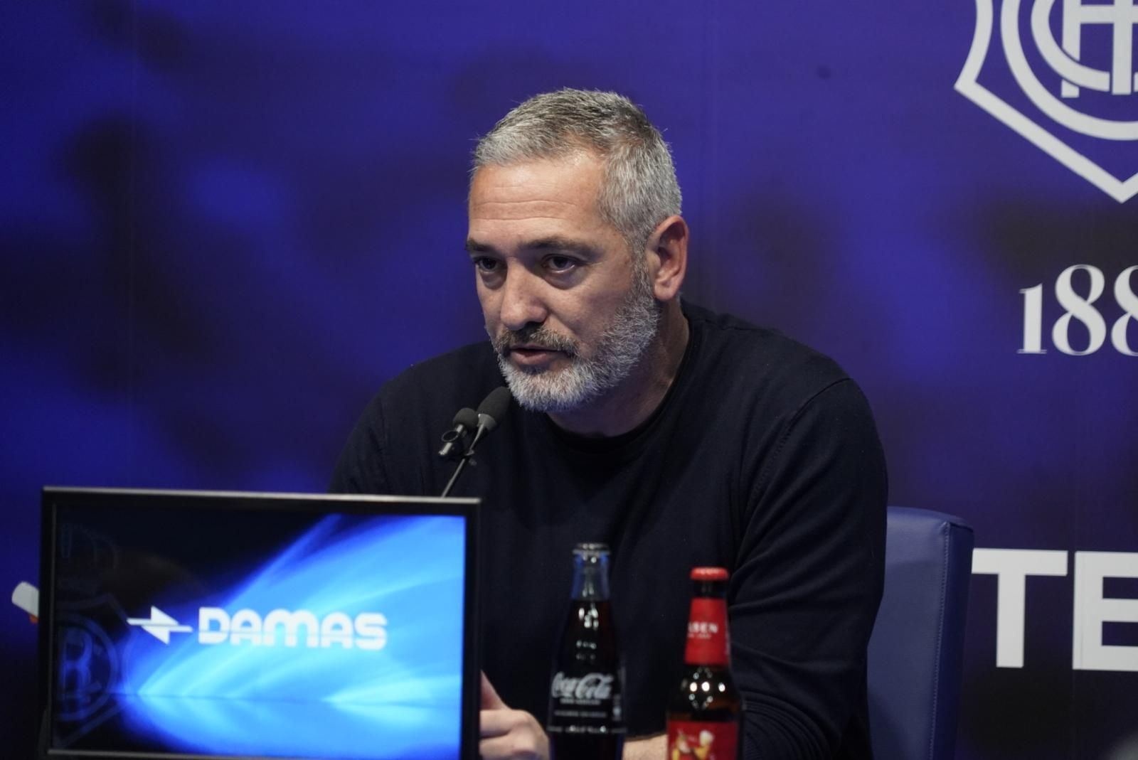 Arzu, durante la rueda de prensa de este viernes.