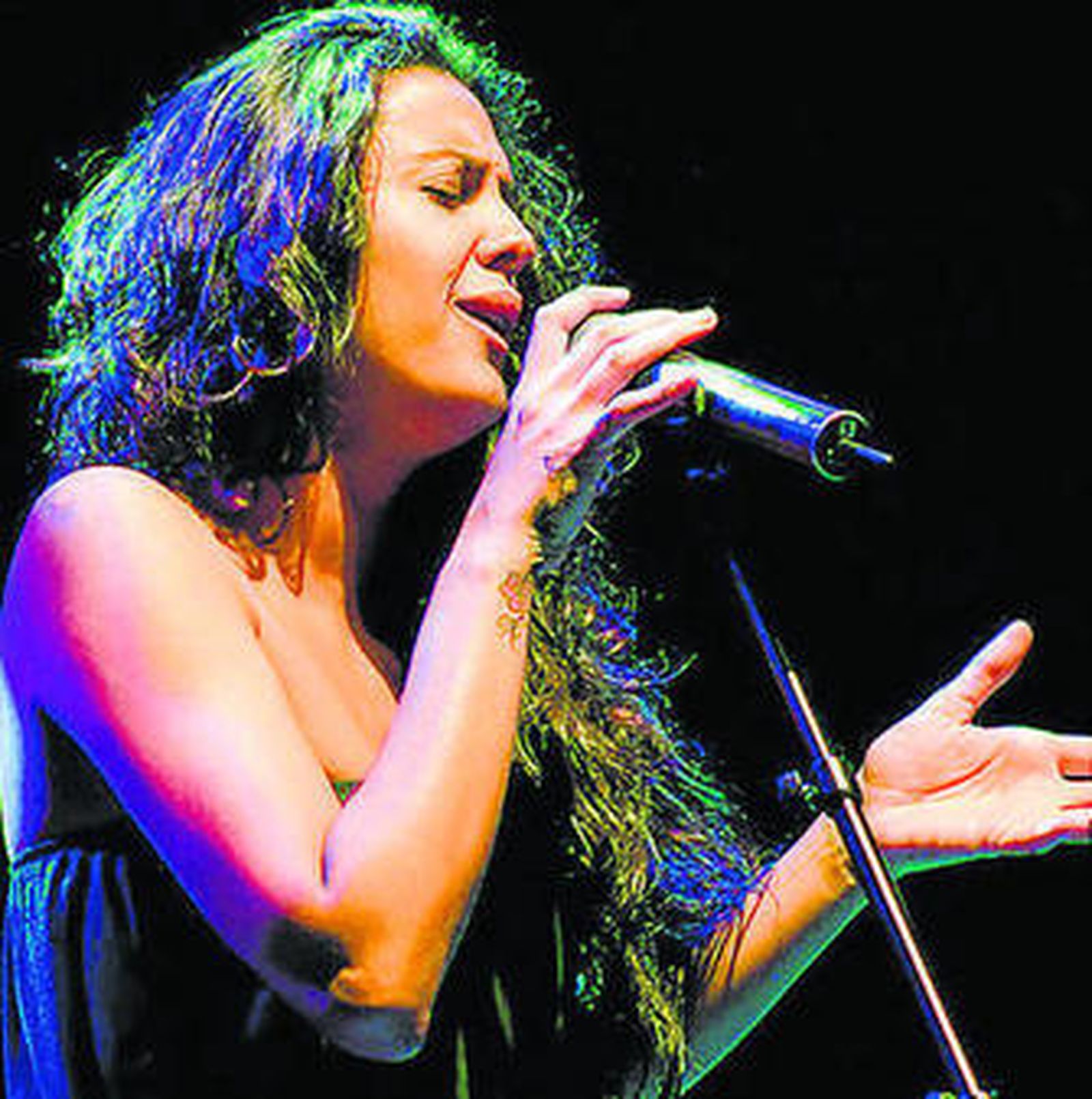 Alba Molina durante una actuación.