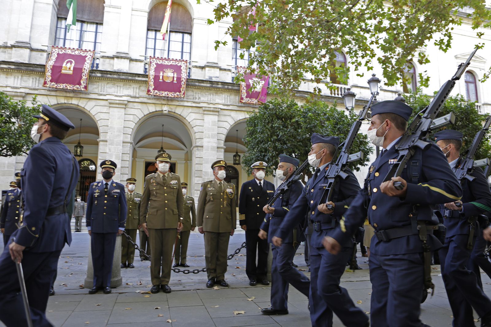 Acto militar por el Día de la Hispanidad