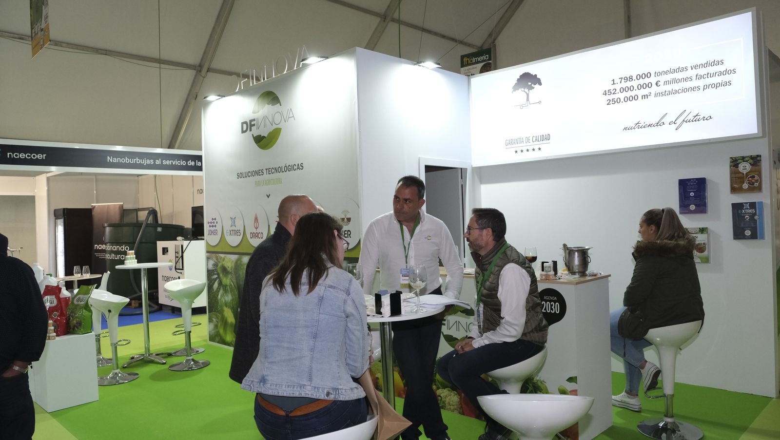 Imágenes del primer día de Expolevante Níjar.