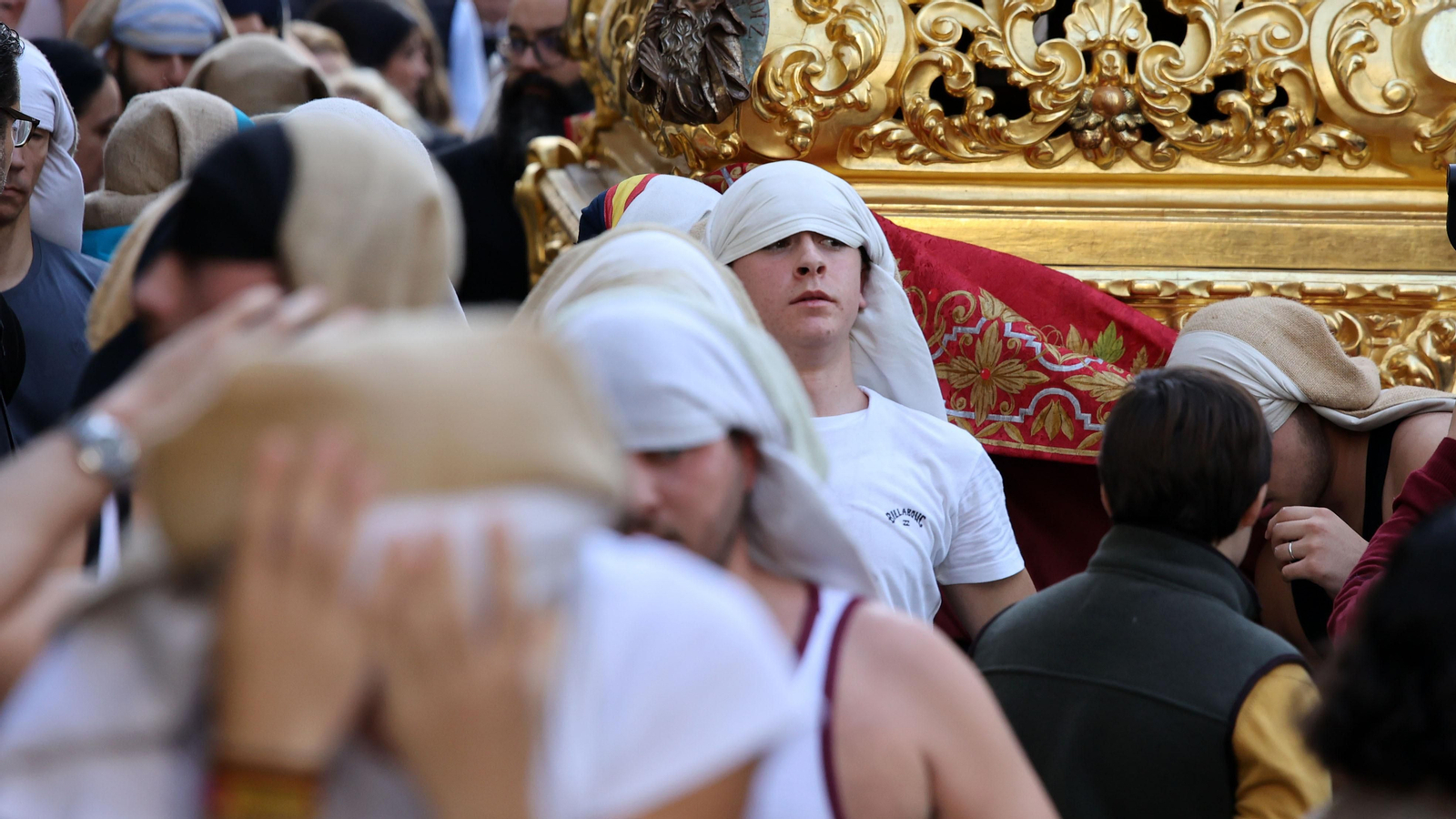 Procesión de la Virgen de la Inmaculada Concepción por las calle de Jerez