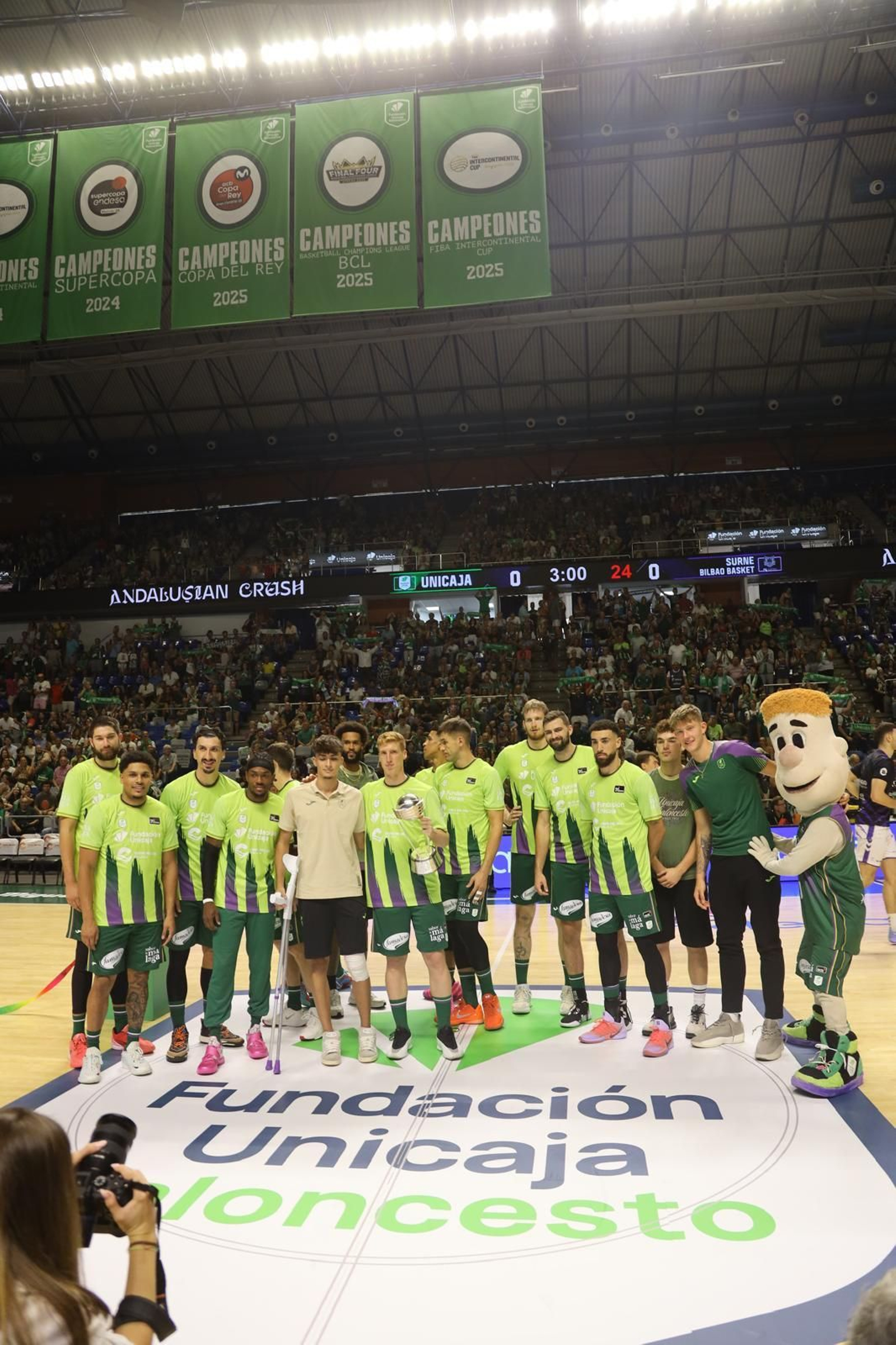 La fiesta por la Copa Intercontinental en el Carpena