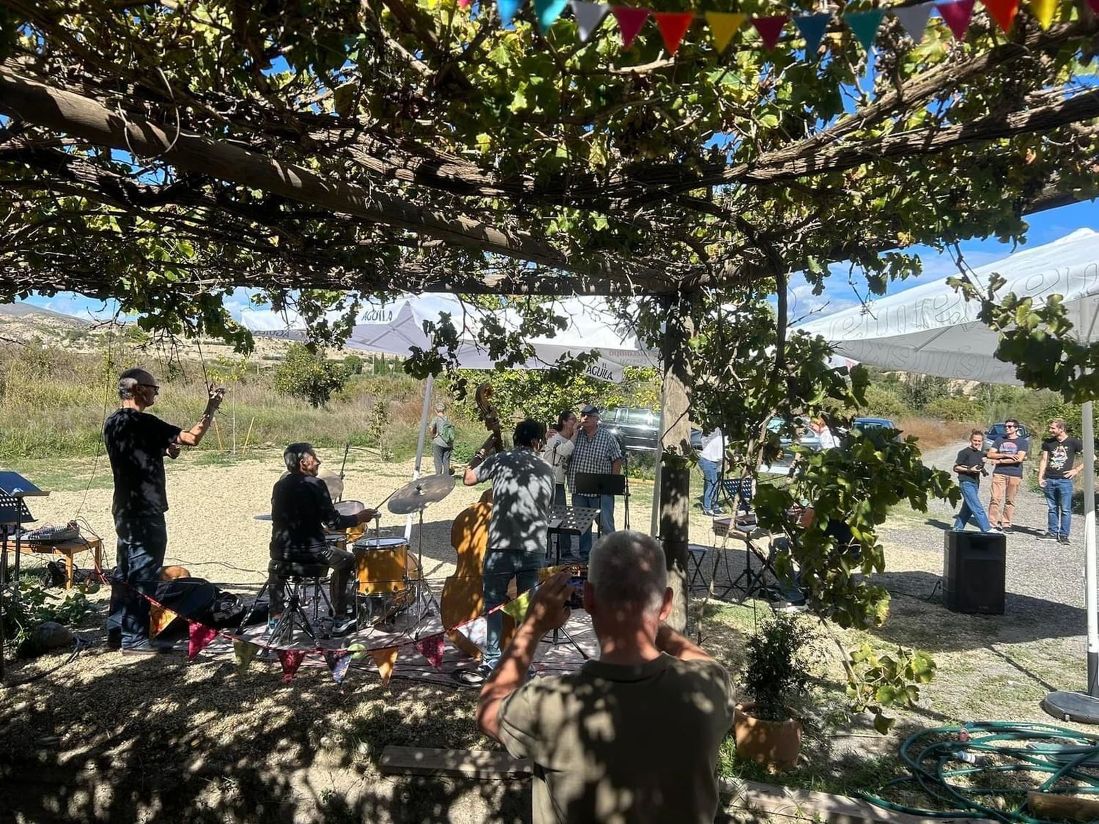 La jam sesssion contó con la participación de muchos músicos en la apertura de El Molino.